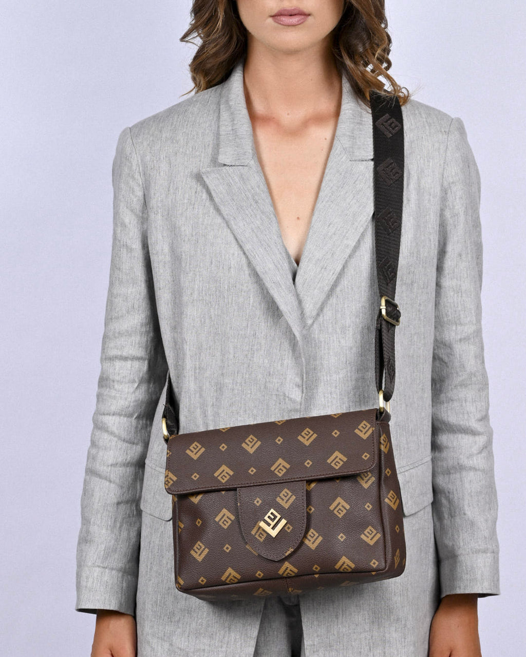 Irma Small Shoulder Bag Brown