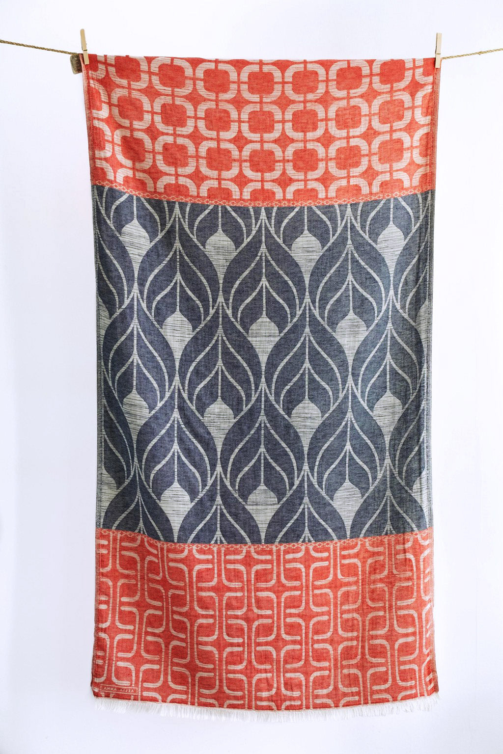 BEACH TOWEL KISSAMOS NAVY BLUE & RED