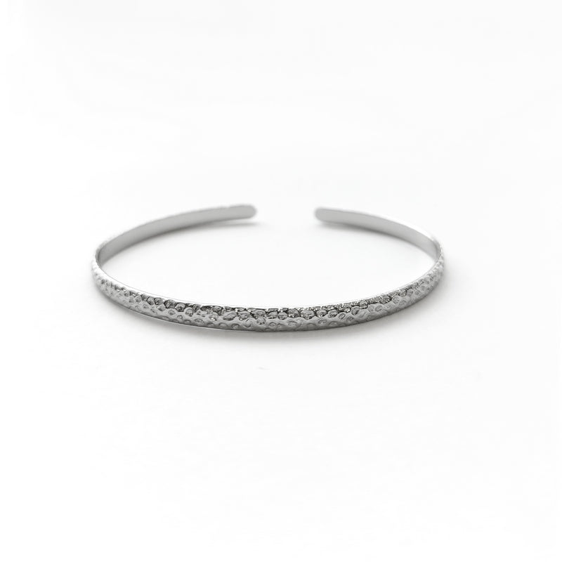 Saturn’s minimal bangle Silver