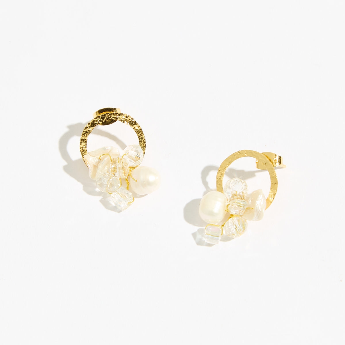 Pearl earrings Gold