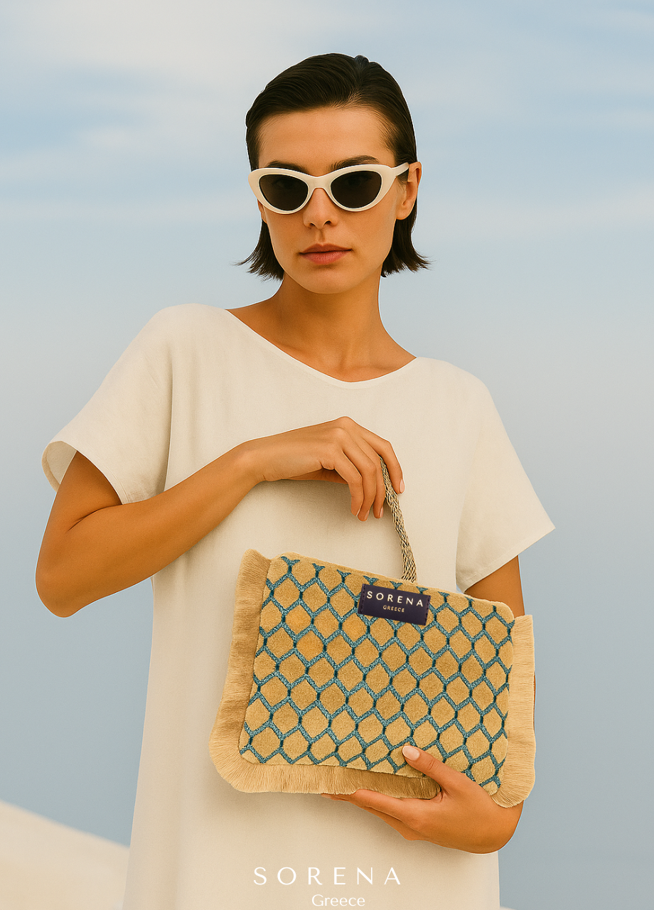 Juicy Clutch Athena