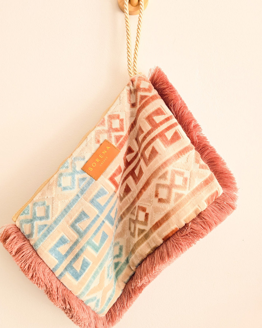 Juicy Clutch Ithaki